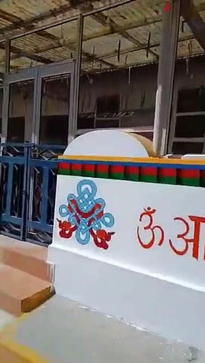 Gurduwara Pathar Sahab defaced in Leh. “Symbols associated with Sikhism have been replaced by symbols denoting Hindu religion & Buddhism