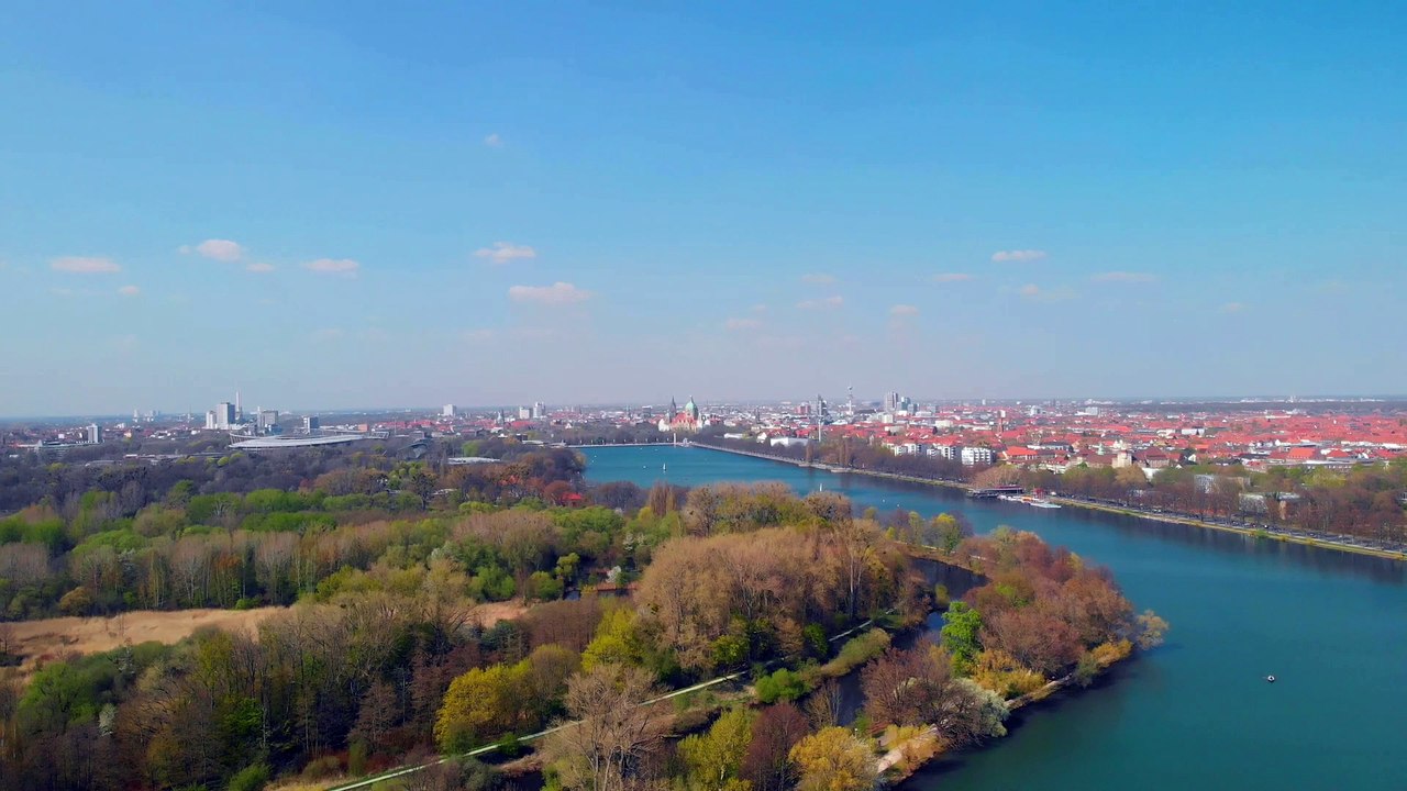 Drohnenflug über den Maschsee (Hannover)