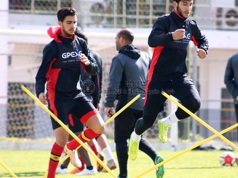 صور الحصة التدريبية للفريق عشية اليوم بالحديقة ب Espérance Sportive de Tunis 02