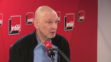 Serge Tisseron, psychiatre : "Idéalement un enfant avant 3 ans n'a pas besoin d'écran. Puis il faut 'sanctuariser' ce moment, apprendre à attendre"