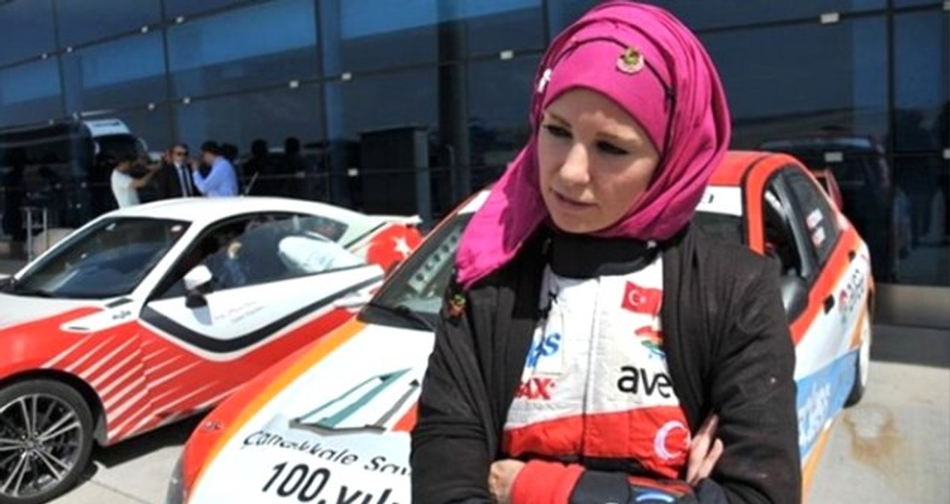Rallici Burcu Çetinkaya, "Gücüm Yetmedi" Diyerek Başörtüsünü Çıkardığını Açıkladı