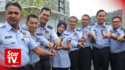 Download Video: Rantau by-election: Early voters cast ballots on Tuesday