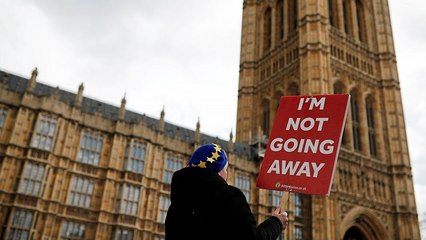 Streit um Brexit-Verlängerung - May besucht Merkel und Macron