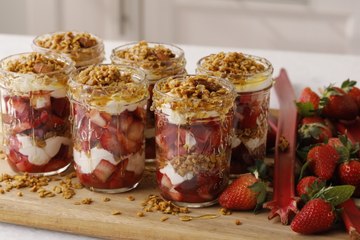 Strawberry-Rhubarb Parfaits