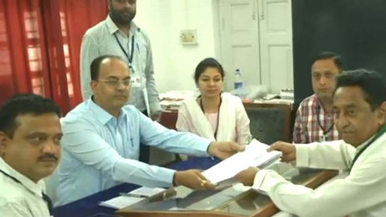 MP CM Kamal Nath files nomination from Chhindwara Assembly Seat | Oneindia News