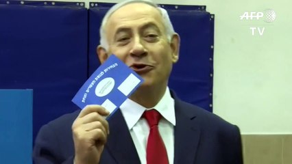Les Israéliens votent, l'avenir de Netanyahu dans la balance