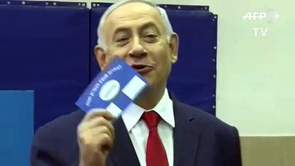 Les Israéliens votent, l'avenir de Netanyahu dans la balance