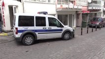 Bursa'da Sokağa Yayılan Kötü Koku, Cesedi Ortaya Çıkardı