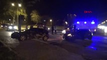Kahramanmaraş Ambulans ve İki Otomobil Çarpıştı 2 Yaralı -