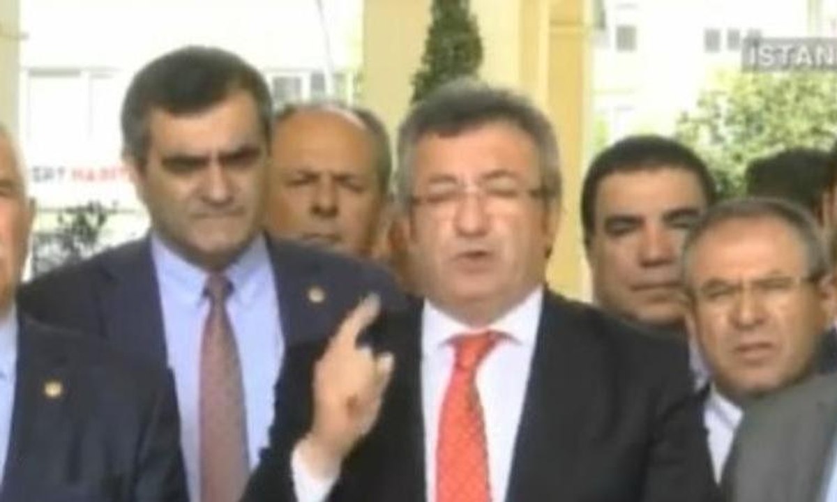 Engin Altay: Büyükçekmece'de polis evleri basıyor