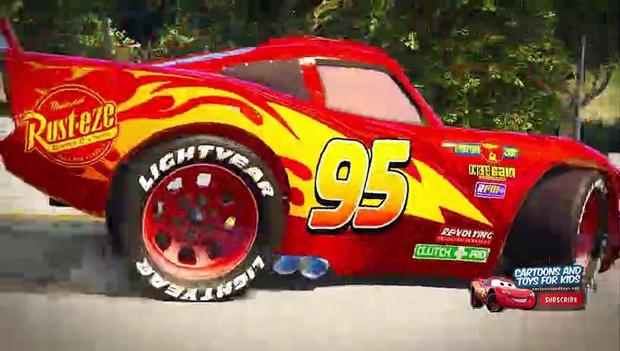 Cars 3 Cam Spinner Drift Performance Challenge (Lightning Mcqueen Tim Treadless Rich Mixon)