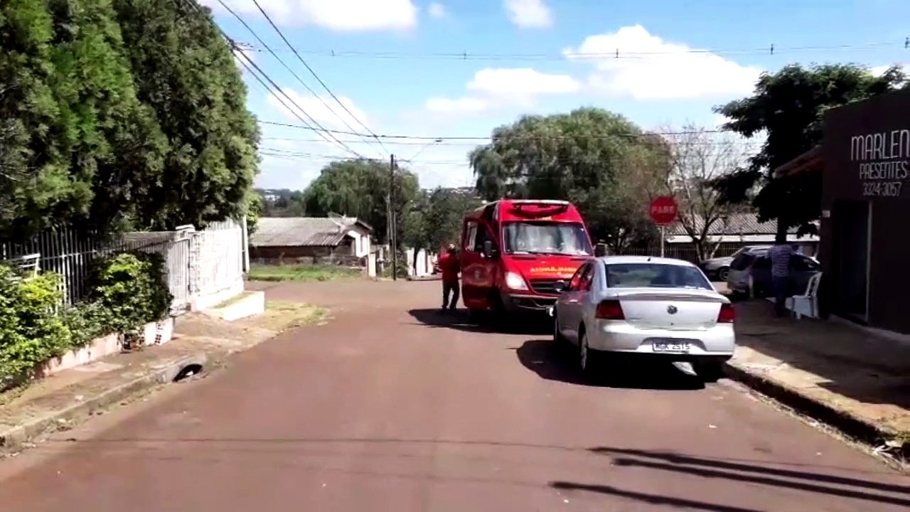 Mulher passa mal, desmaia e fica ferida