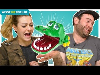 90er Kinder spielen nach 20 Jahren wieder mit IHREN ALTEN SPIELZEUGEN!