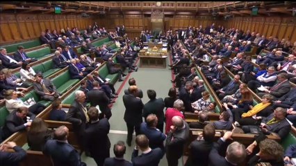 El Parlamento británico aprueba la ley que obliga a May a prorrogar el 'brexit'