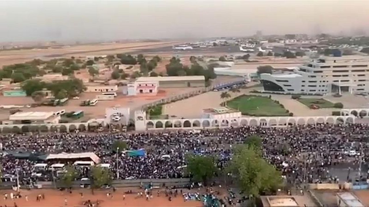 Massenproteste im Sudan: Tote und Verletzte
