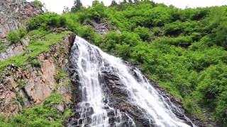 Thác nước lớn gần Valdez Alaska! - ヴァルディーズアラスカの近くの大きな滝！- Grande cascade près de Valdez en Alaska!