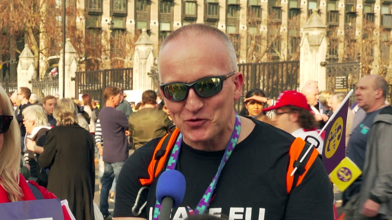 Report from the Brexit march: Leave means Democracy