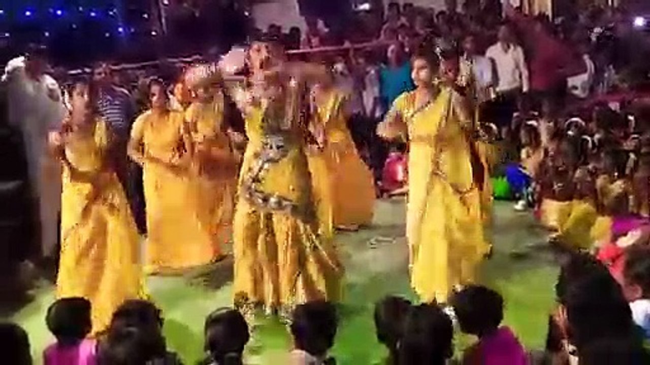 प्रतापपुर में मां दुर्गा पूजन के दौरान माता रानी के दरबार में भक्ति मय कार्यक्रम की मनमोहक प्रस्तुति