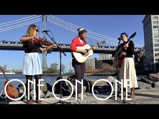 ONE ON ONE: Lisa O'Neill November 4th, 2014 New York City Full Session