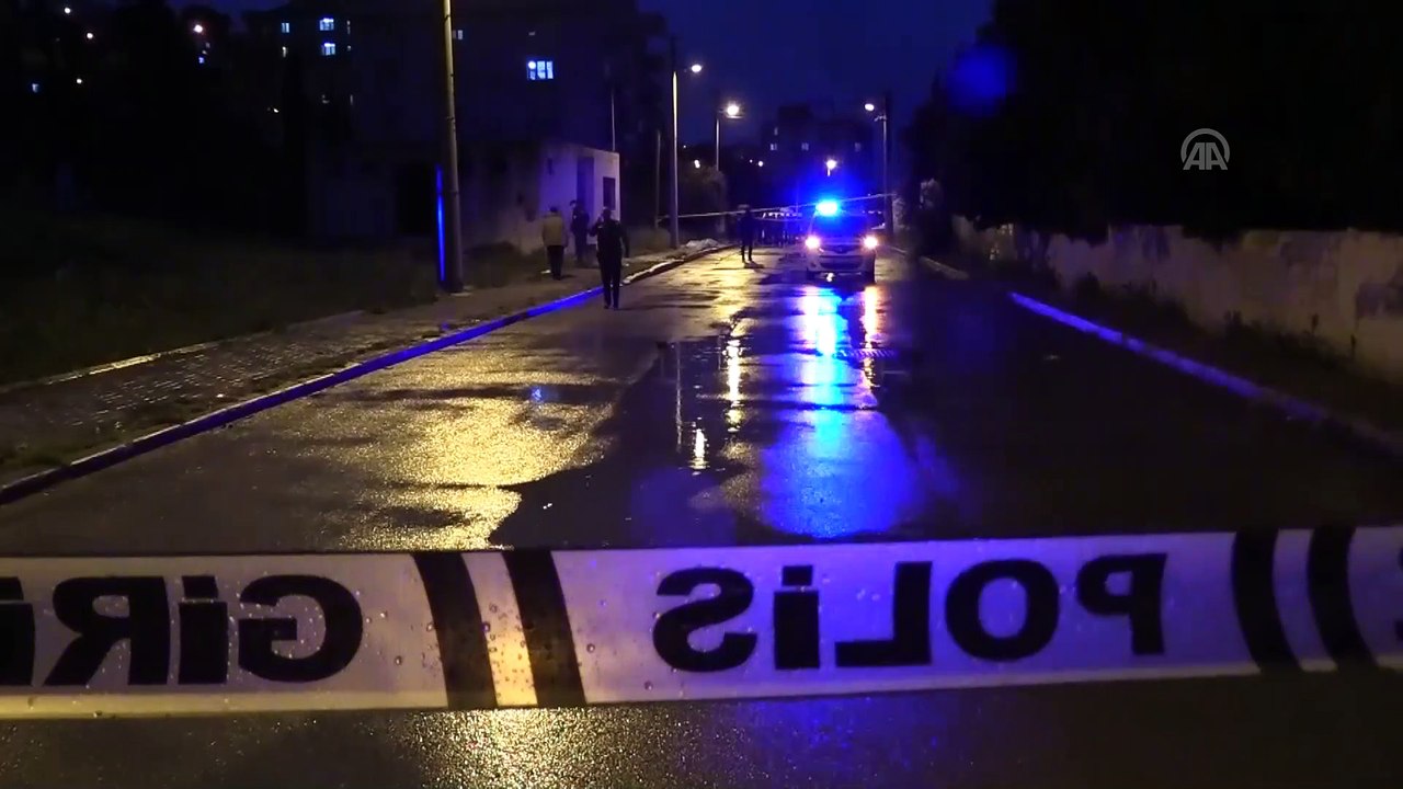 Ayrı yaşadığı eşinin anne ve babasını öldürdü, eşini yaraladı - İZMİR