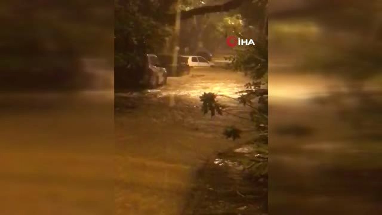 - Rio'da Sel Felaketi: 7 Ölü