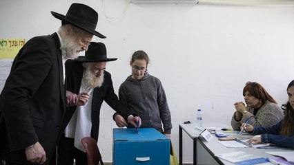 استطلاعات الرأي ترجح فوز الليكود بأغلبية ضئيلة