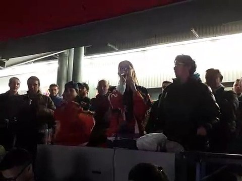 Ligue Magnus : le chant de la victoire des supporters grenoblois