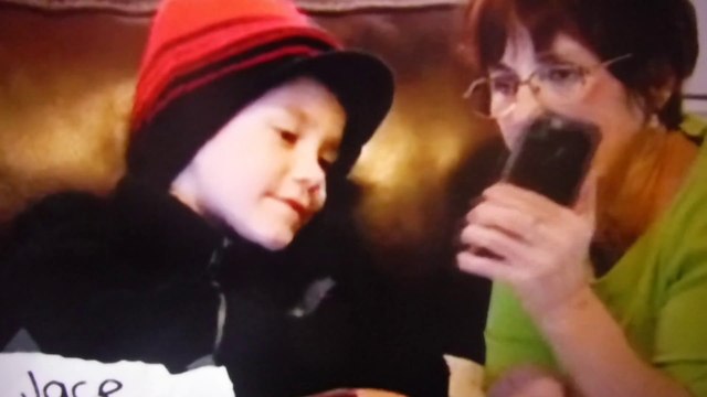 Barbra & Jace sing happy birthday to Jenelle