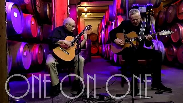 Cellar Sessions: Tommy Emmanuel & John Knowles - I Can't Stop Loving You 1/16/19 City Winery