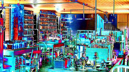 Anti-Gravity Case - SeasonalSizzlers.com | SeasonalSizzlers