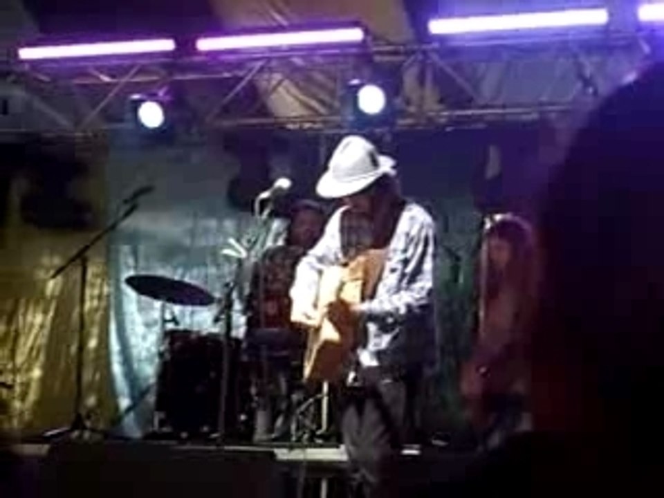 Angus_and_julia_stone