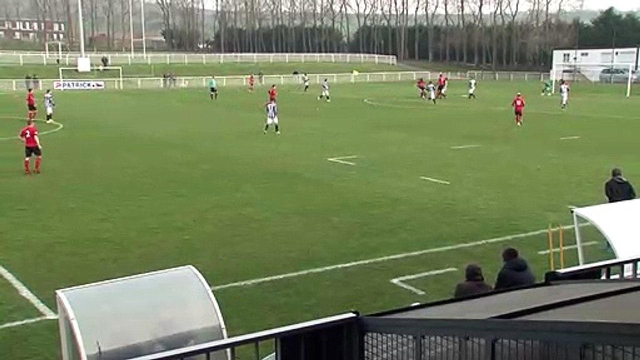 Boulogne - Tourcoing : But et résumé du match  Follow us: @footnational on Twitter | footnational on Facebook  Grâce à l'USBCO, retrouvez le but et le résumé du match en vidéo