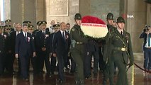 Bakan Soylu ve Beraberindeki Heyet Anıtkabir'i Ziyaret Etti