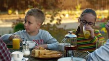 Три в одном 4 (2019). 1 серия. Детектив, премьера.