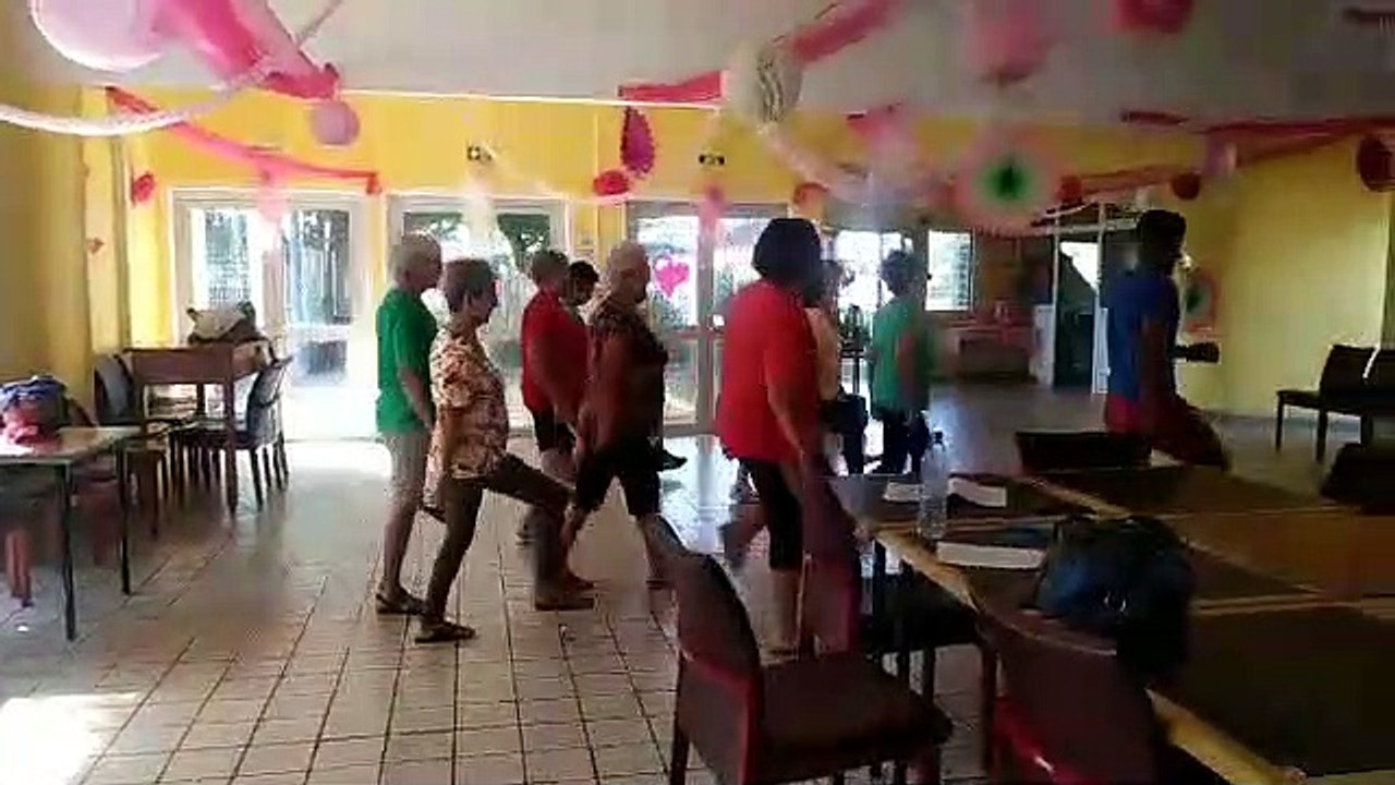 ATOUT ÂGE PROGRAMME MOBILITÉ A L'EPAD DE SAINT-JOSEPH AVEC NOTRE ANIMATEUR MATHIEU!