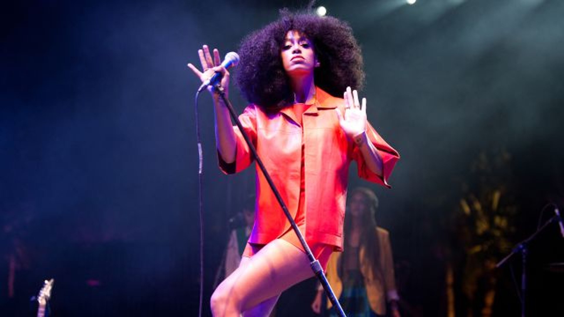 ⁣Best Celebrity Coachella Looks Through The Years