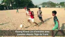 Unijambiste et joueur de foot parmi les valides