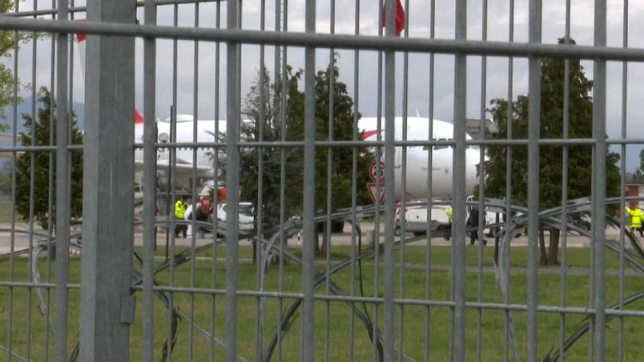 Wie im Krimi: 2 Millionen erbeutet, Leiche aus dem Auto geworfen