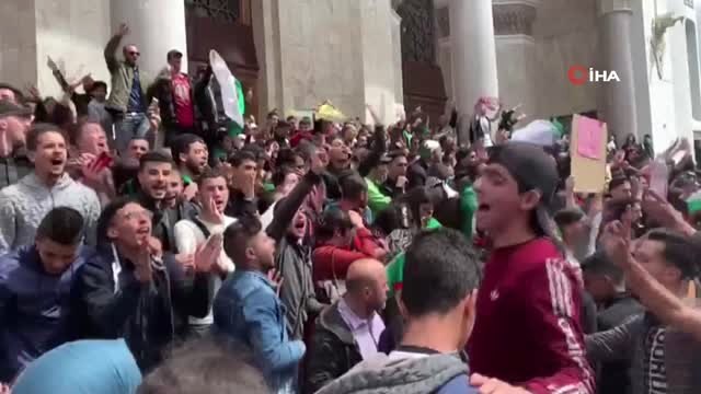 Cezayir Halkı Abdülkadir Bin Salih'e de 'Hayır' Dedi