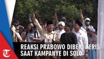 Reaksi Prabowo saat Diberi Keris dari Seorang Empu saat Kampanye Akbar di Solo