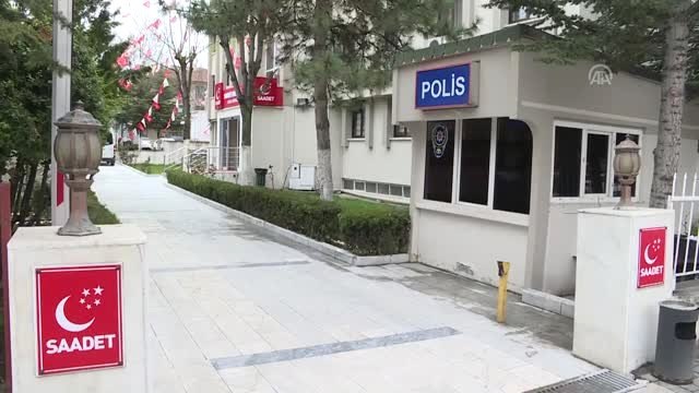 Saadet Partisi Genel Merkez Binası Tahliye Ediliyor (1)