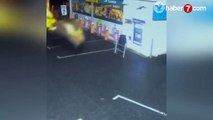 Böyle soygun görülmedi! ATM'yi kepçeyle çaldılar - Video 7