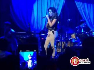 Angeline Quinto sings "Let It Go"