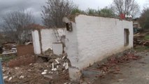 Depremde Yıkılan Duvarlar Arasında Anılarda Enkaz Altında Kaldı