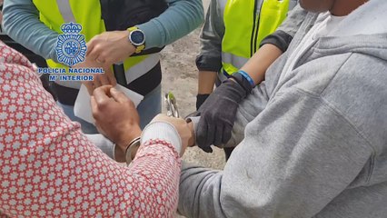 Desmantelada una red que secuestraba menas traficados a España en pateras