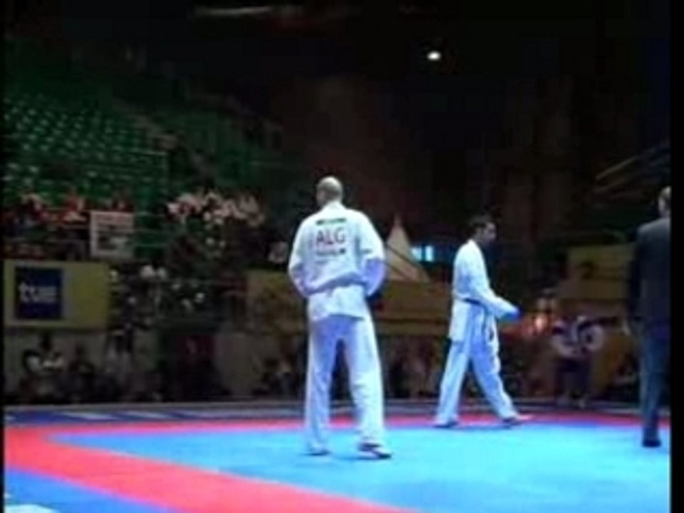 messaoud hammou championnat du monde karaté  2002