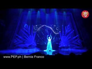 "Queen Elsa" performer sings "Let It Go" in "Mickey and the Wondrous Book"