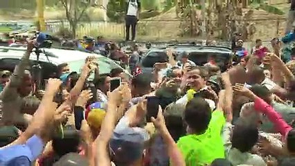 Descargar video: Guaidó insiste a militares que retiren apoyo a Maduro