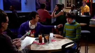 The Big Bang Theory - Saldre en la revista People(  cameo) (Latino)