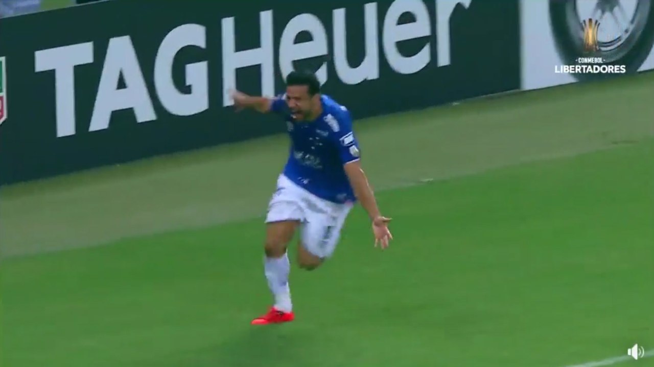 L’ancien lyonnais Fred marque un triplé en 14 minutes en Copa Libertadores